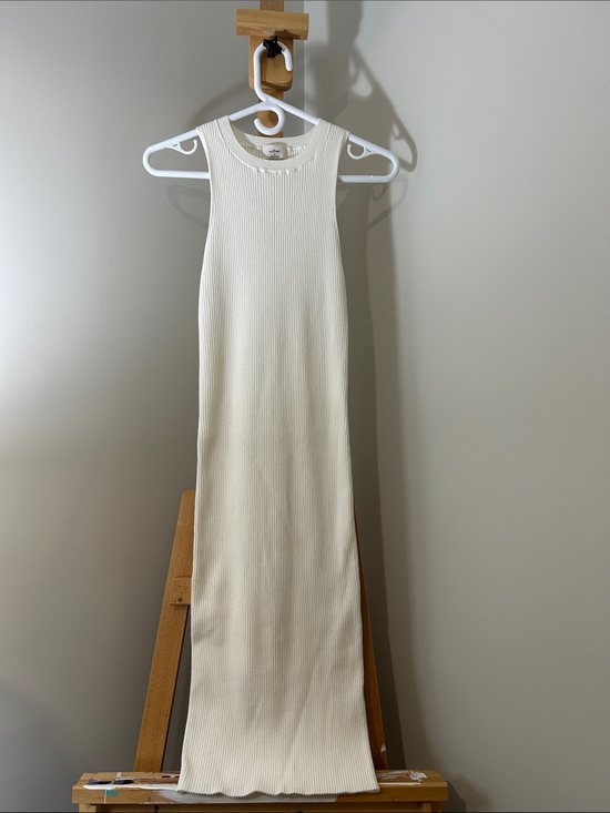Wilfred Dresses & Skirts - Wilfred Midi Dress in Cream Size M